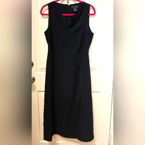 Tahari Sleeveless V-neck Sleeveless Black Lightweight Dress Size6